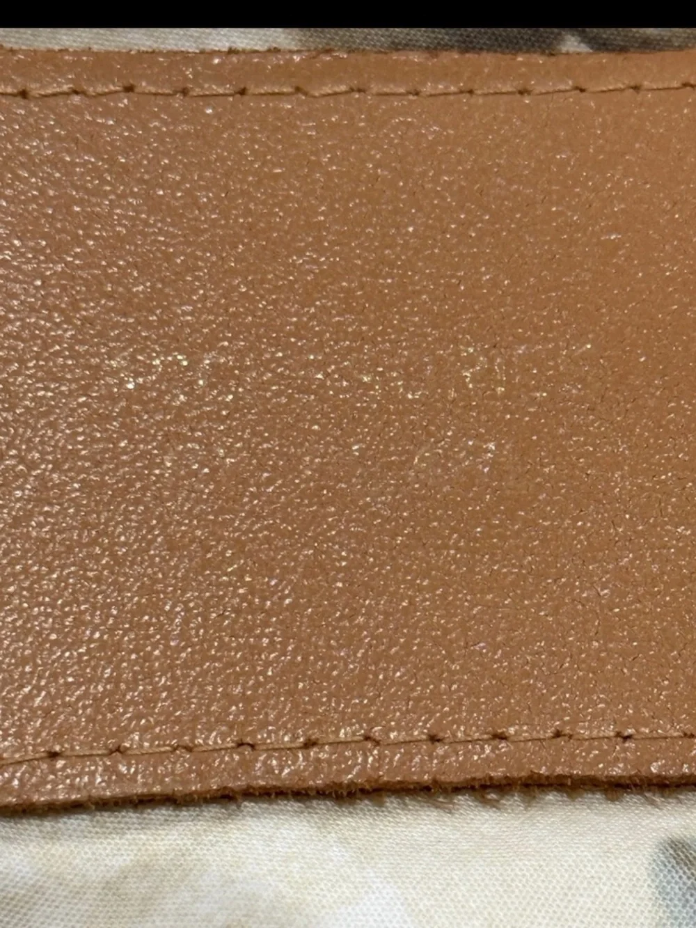 Women’s leather belt with 2 tone buckle